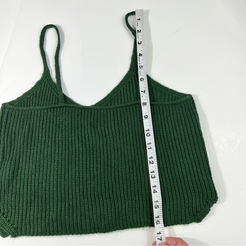 Shein Emerald Dark Green Knit Sweater Cropped Boxy Fit Tank Top Small S 4 - Picture 4 of 5